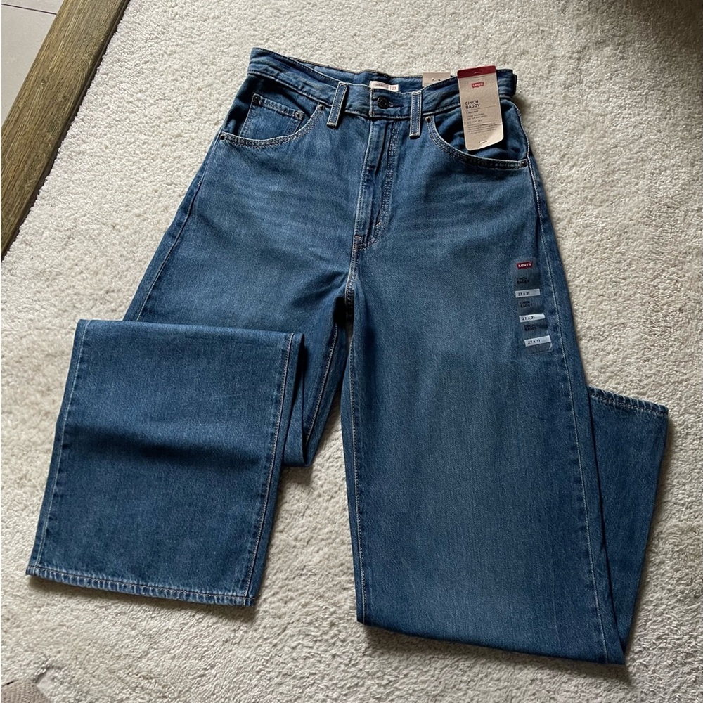 NWT Levi's Cinch Baggy High Rise Women's Jeans Size 27/31